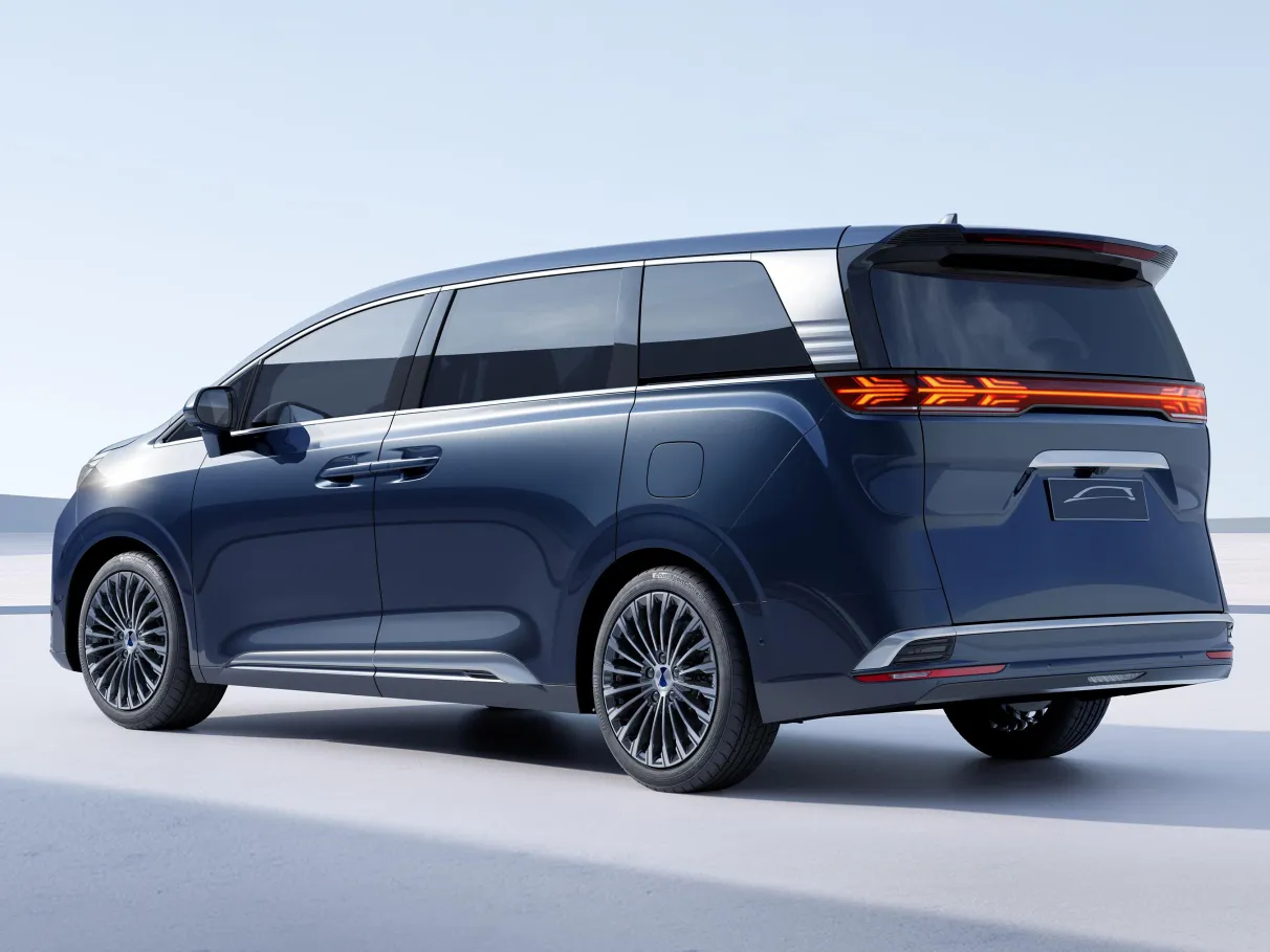 Traseira do BYD Denza D9