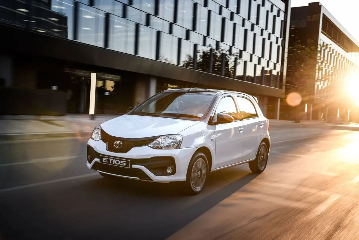 Galeria fotos Toyota Etios 2018